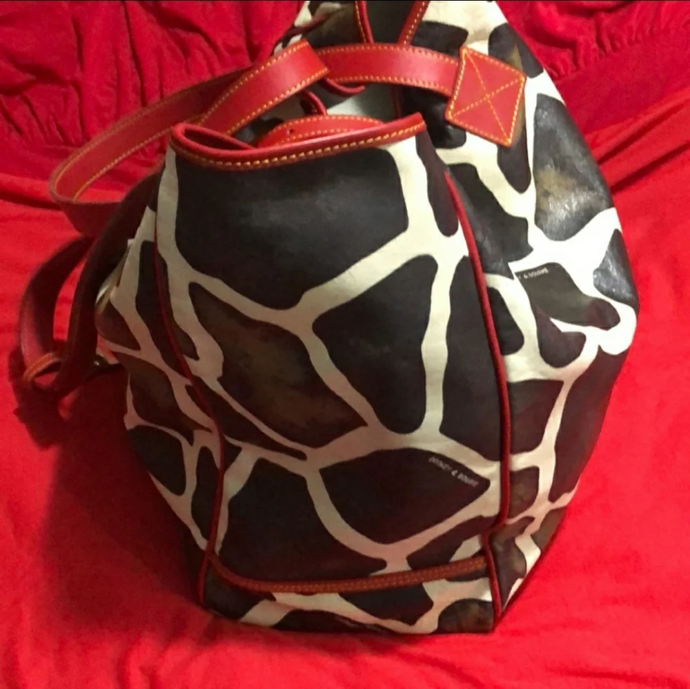 Dooney & Bourke Giraffe and Red Large Tote - Picture 4 of 14